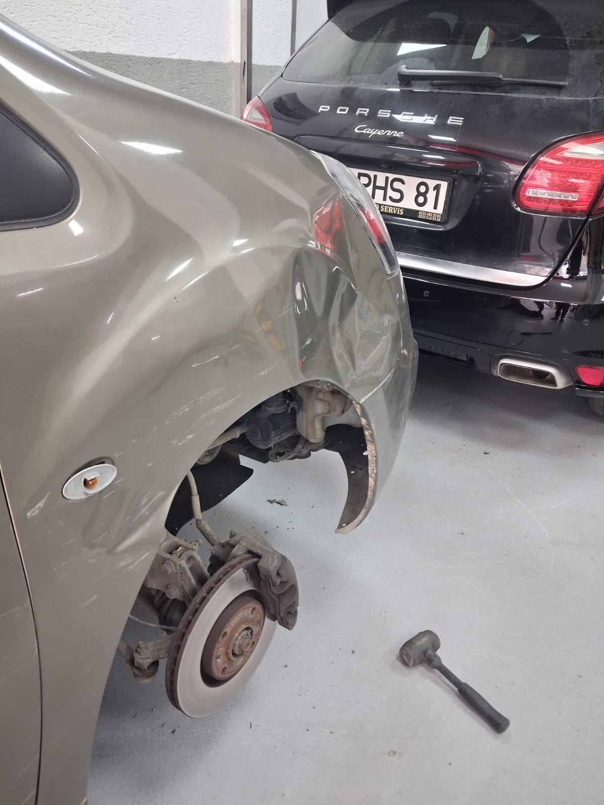 Bej van yan bölüm hasarı detayı