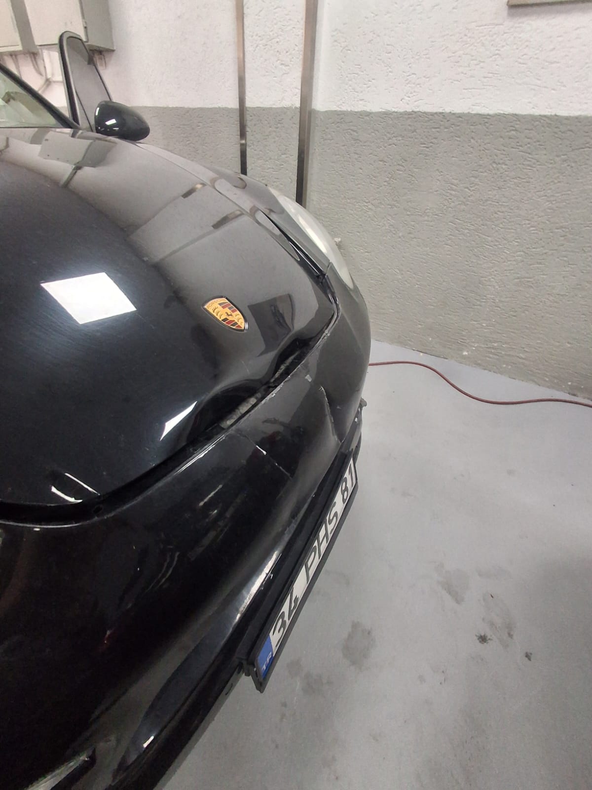 Porsche ön bölüm ikinci açı
